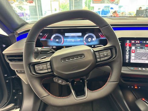 New 2026 Dodge Charger R/T AWD/4WD image 10