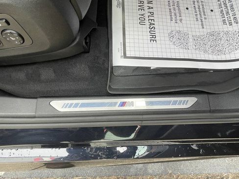 Used 2021 BMW X5 xDrive40i w/ M Sport Package image 22