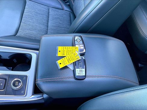 Certified 2022 Ford Explorer Timberline image 11