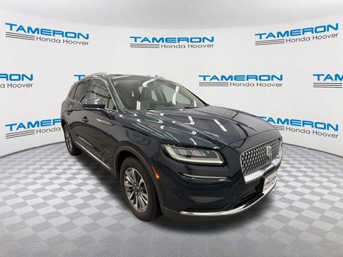 Used 2022 Lincoln Nautilus FWD w/ Premium Package image 7