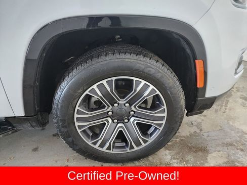 Certified 2024 Jeep Wagoneer Series II image 47