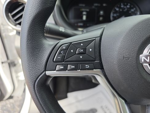 Used 2023 Nissan Kicks SV FWD image 31