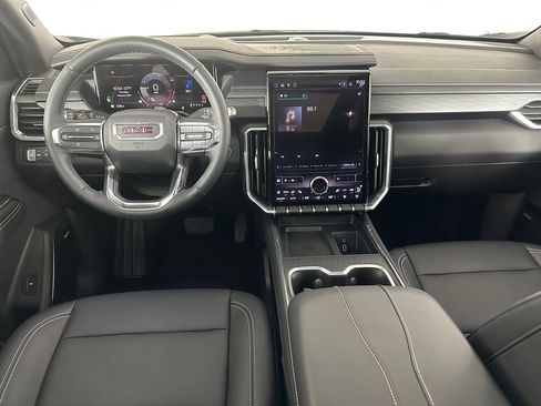 Used 2024 GMC Acadia Elevation w/ Luxury Package image 9