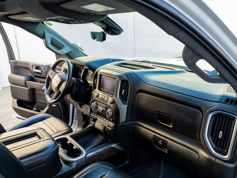 Used 2022 GMC Sierra 2500 Denali w/ Denali Ultimate Package image 18