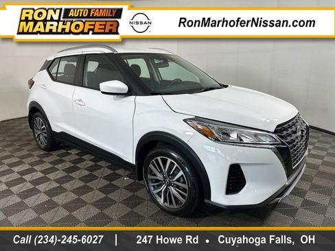 Used 2024 Nissan Kicks SV image 1