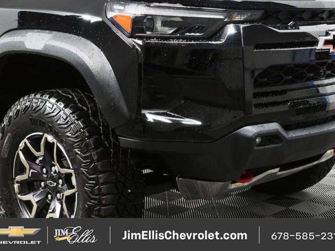 Certified 2024 Chevrolet Colorado ZR2 w/ ZR2 Convenience Package III AWD/4WD image 24