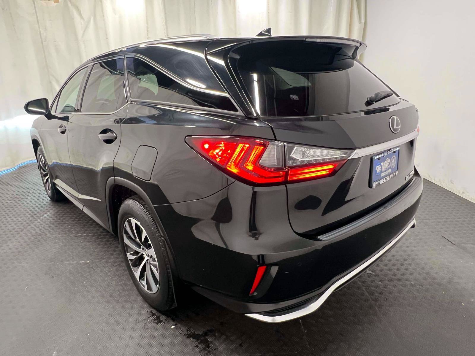 Used 2020 Lexus RX 350L Premium w/ Premium Package AWD/4WD image 8