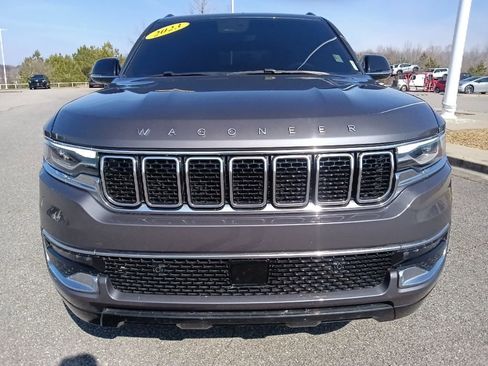 Used 2023 Jeep Wagoneer 2WD image 8