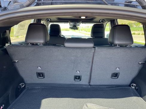 New 2025 Jeep Wagoneer S Launch Edition image 11