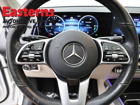 Used 2021 Mercedes-Benz GLB 250 4MATIC image 18
