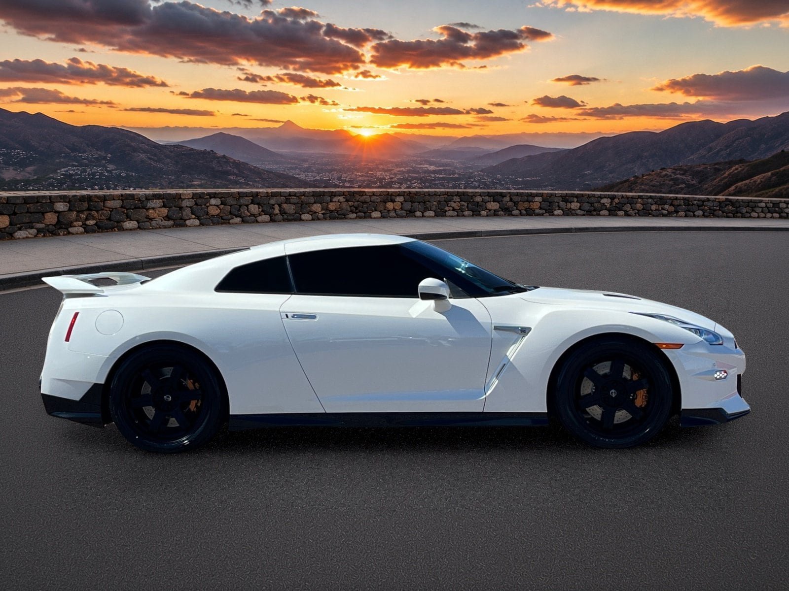 Used 2024 Nissan GT-R Premium w/ Premium Interior Package AWD/4WD image 6