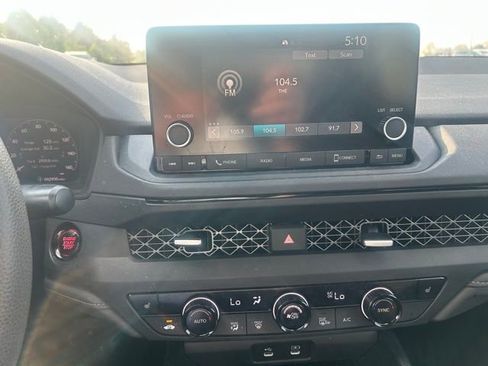 Used 2024 Honda Accord EX image 9