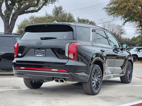 Used 2025 Hyundai Palisade Calligraphy image 3