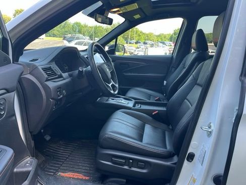 Used 2022 Honda Passport TrailSport image 14