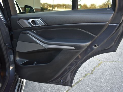 Used 2019 BMW X5 xDrive50i w/ Parking Assistance Package image 38