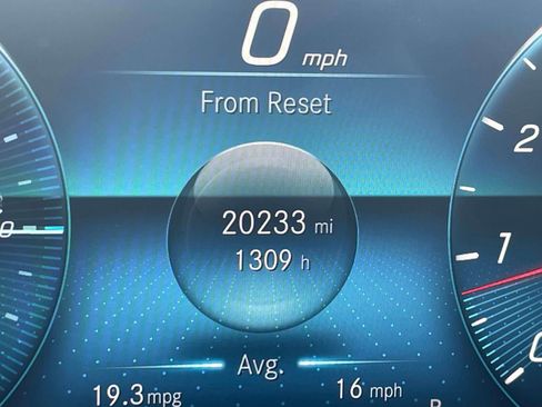 Used 2022 Mercedes-Benz GLE 350 4MATIC image 26