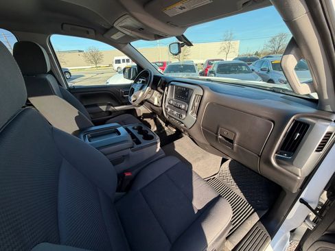 Used 2019 Chevrolet Silverado 1500 LT w/ All Star Edition image 28