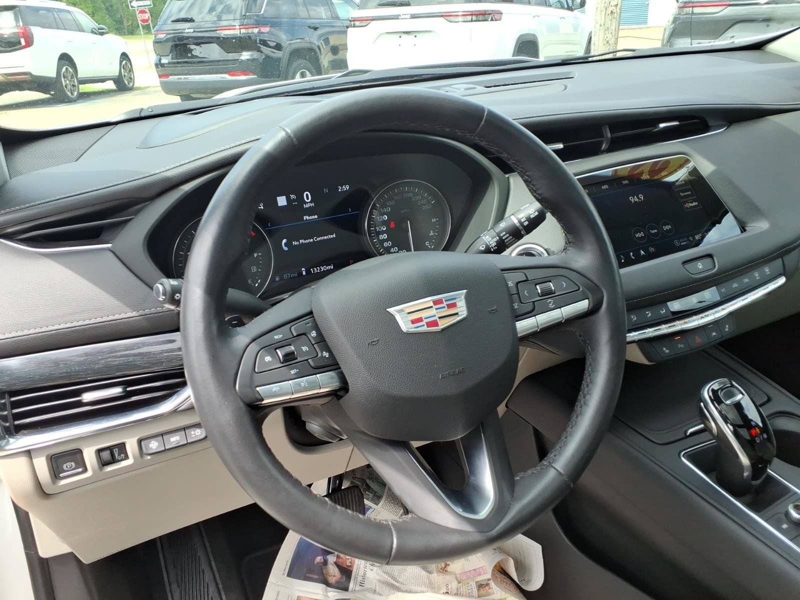 Used 2023 Cadillac XT4 Premium Luxury w/ Sun And Sound Package AWD/4WD image 6
