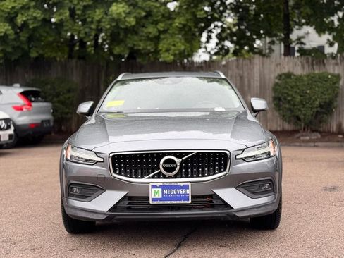 Used 2021 Volvo V60 T5 Cross Country w/ Climate Package AWD/4WD image 9