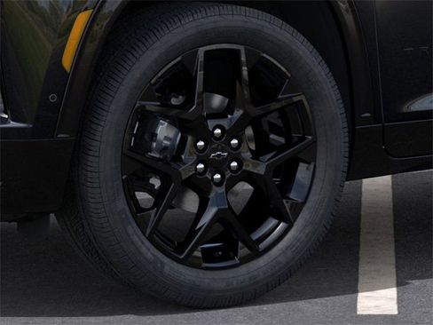 New 2026 Chevrolet Traverse RS w/ LPO, Floor Liner Package image 9