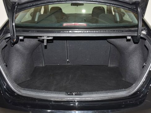 Used 2018 Hyundai Elantra SE w/ Cargo Package image 28