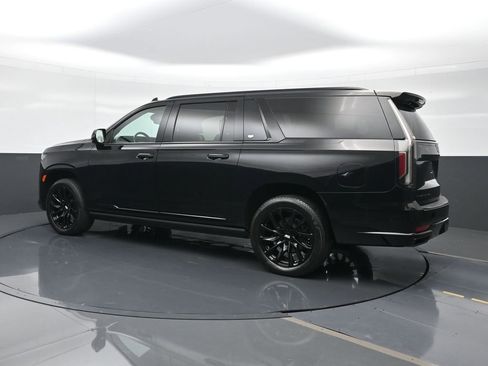 Certified 2021 Cadillac Escalade ESV Sport Platinum image 3