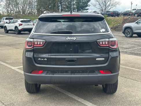 Used 2019 Jeep Compass Latitude w/ Cold Weather Group image 6