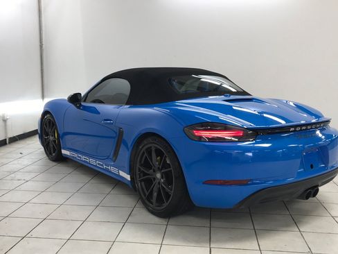 Used 2022 Porsche 718 Boxster RWD image 6