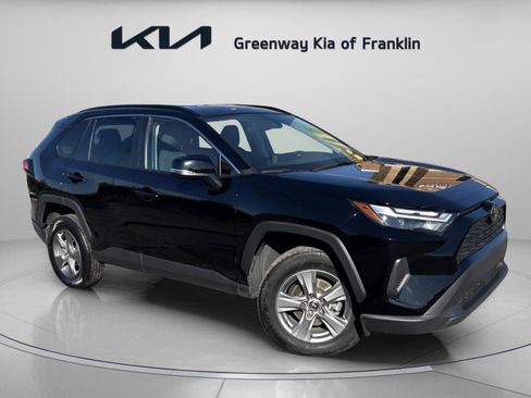 Used 2024 Toyota RAV4 XLE image 1