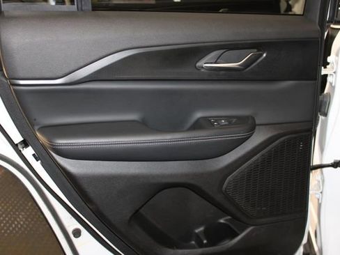 Used 2024 Jeep Grand Cherokee Altitude AWD/4WD image 30