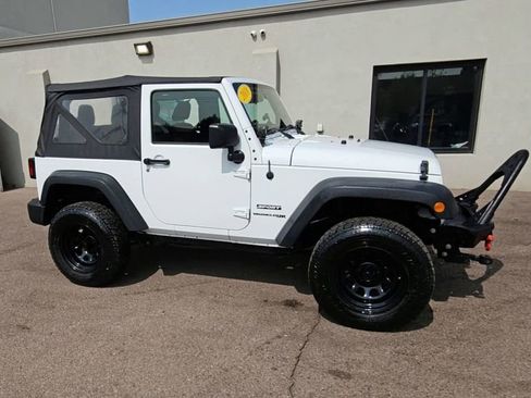 Used 2018 Jeep Wrangler Sport image 9