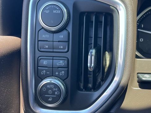 Used 2020 GMC Sierra 3500 SLT w/ SLT Premium Plus Package AWD/4WD image 21