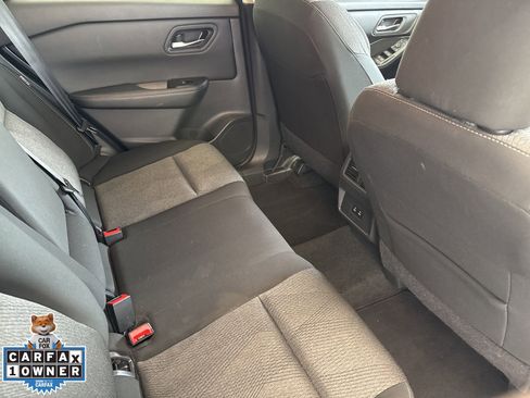Used 2024 Nissan Rogue SV image 24