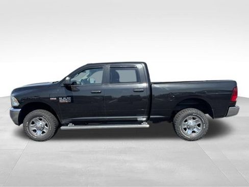 Used 2018 RAM 2500 Tradesman w/ Chrome Appearance Group AWD/4WD image 9