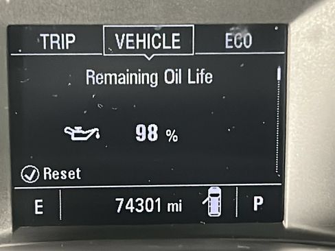 Used 2020 Chevrolet Equinox LS w/ LS Convenience Package FWD image 22