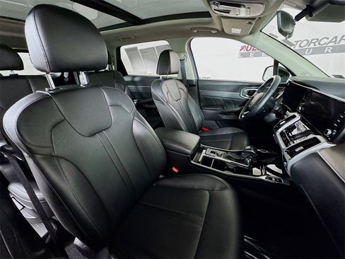 Used 2022 Kia Sorento SX image 29
