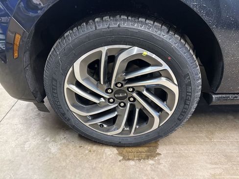 New 2026 Lincoln Navigator L Reserve image 19