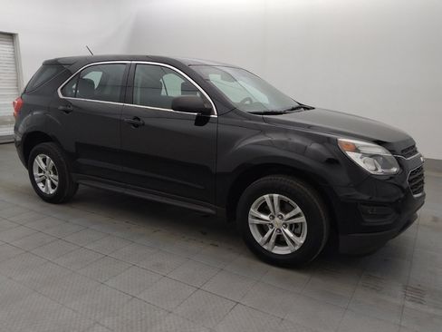 Used 2017 Chevrolet Equinox LS FWD image 11