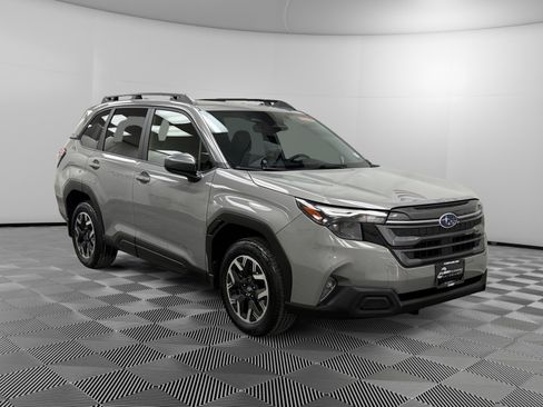 Certified 2025 Subaru Forester Premium w/ Convenience Package #2 image 7