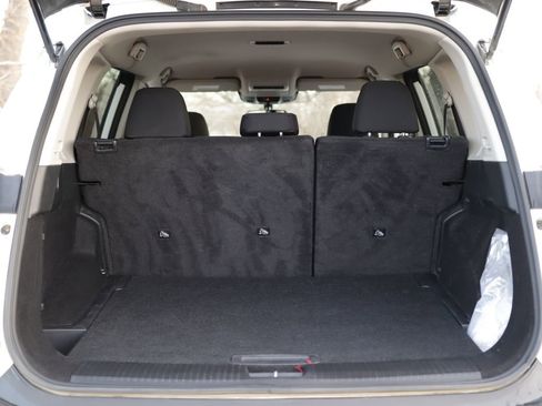 Used 2023 Nissan Rogue S image 23