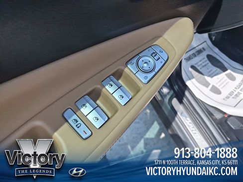 Used 2023 Hyundai Santa Fe Calligraphy AWD/4WD image 14