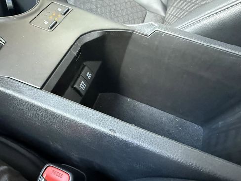 Used 2022 Toyota Camry XSE image 23