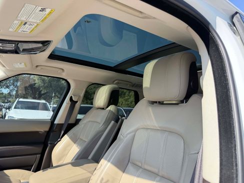 Used 2019 Land Rover Range Rover Sport HSE AWD/4WD image 14