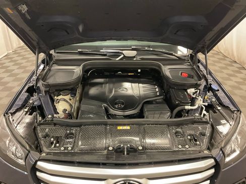Used 2025 Mercedes-Benz GLS 450 4MATIC image 13