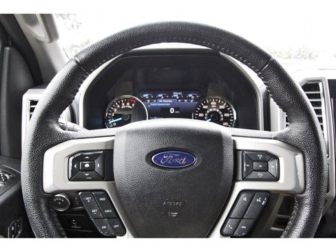 Used 2016 Ford F150 Lariat w/ Equipment Group 502A Luxury RWD image 15