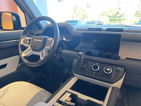 New 2025 Land Rover Defender 110 S image 31