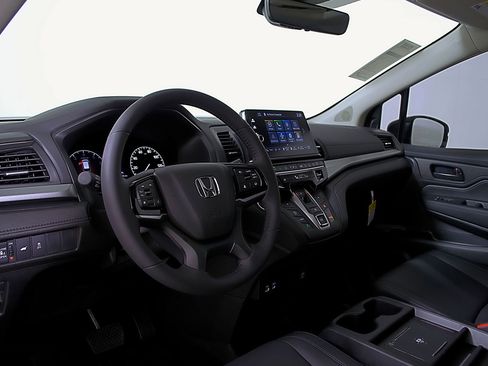 Certified 2026 Honda Odyssey EX-L image 23