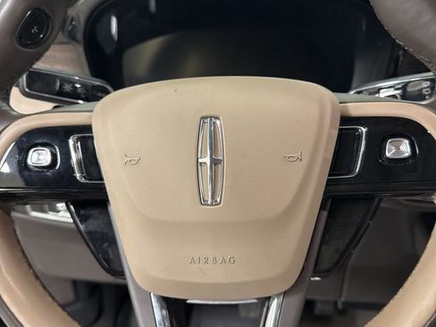 Used 2020 Lincoln Corsair Reserve w/ Equipment Group 201A image 15