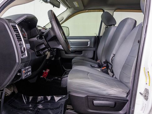 Used 2014 RAM 2500 SLT image 17