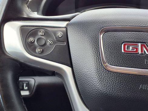 Used 2023 GMC Acadia SLT AWD/4WD image 19